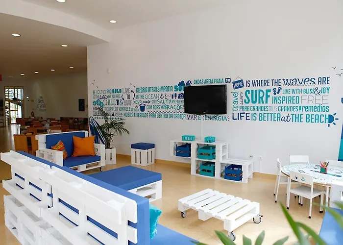 Caparica Sun Centre Hostel *