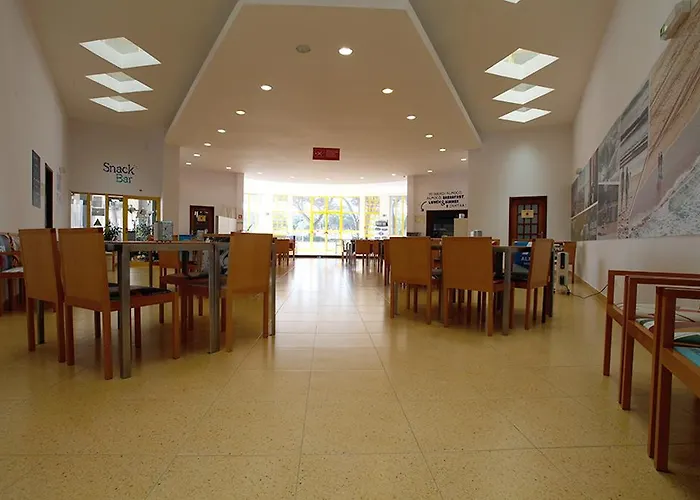 אכסניה Caparica Sun Centre *